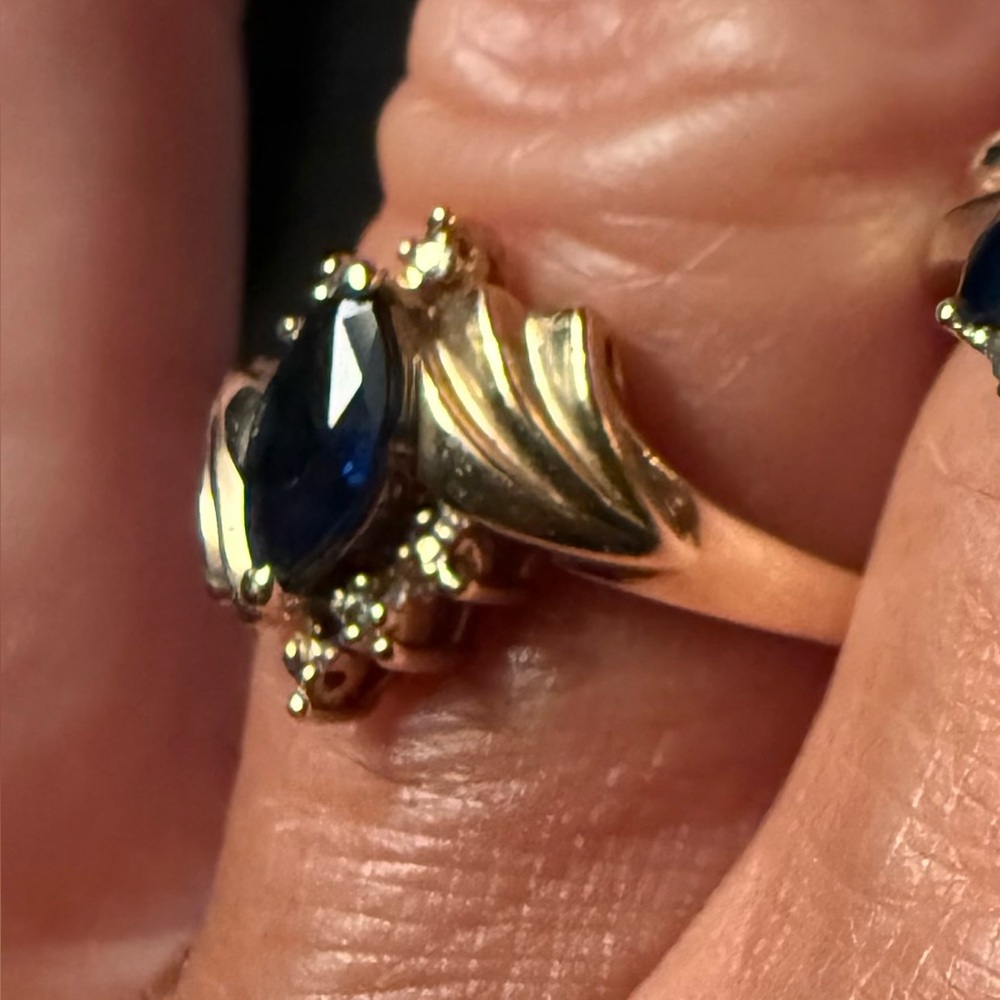 Zales Genuine Sapphire and Diamond Ring 7